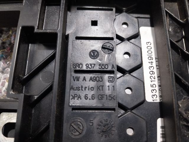 bontott VW UP Akkumulátor Tartó