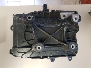 bontott VW UP Akkumulátor Tartó