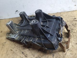 bontott VW UP Akkumulátor Tartó