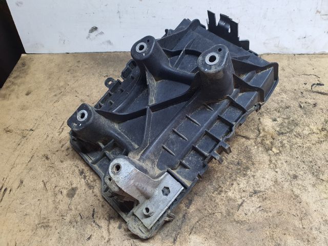 bontott VW UP Akkumulátor Tartó