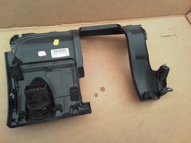 bontott VW UP Bal Alsó Műszerfal Burkolat