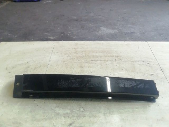 bontott VW UP Bal B Oszlop Díszléc