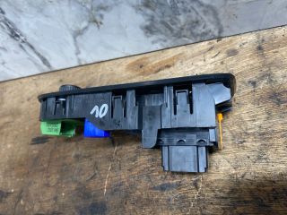 bontott VW UP Bal első Ablakemelő Kapcsoló