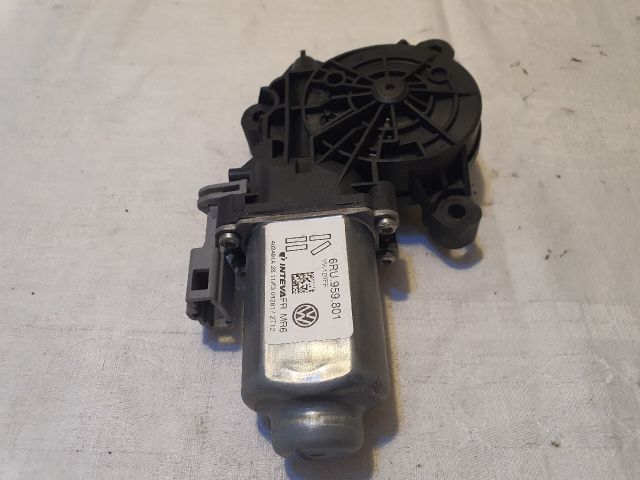bontott VW UP Bal első Ablakemelő Motor