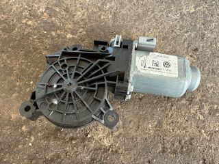 bontott VW UP Bal első Ablakemelő Motor