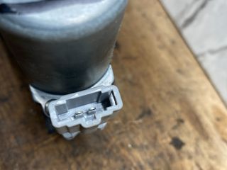 bontott VW UP Bal első Ablakemelő Motor