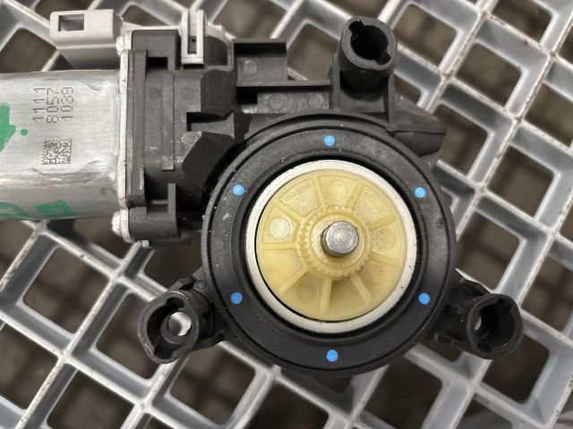 bontott VW UP Bal első Ablakemelő Motor