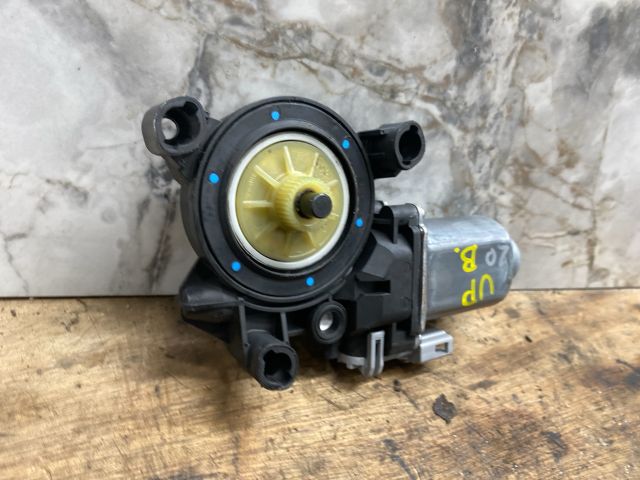 bontott VW UP Bal első Ablakemelő Motor