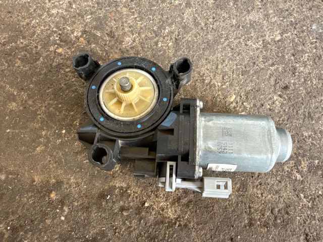 bontott VW UP Bal első Ablakemelő Motor