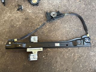 bontott VW UP Bal első Ablakemelő Szerkezet (Elektromos)