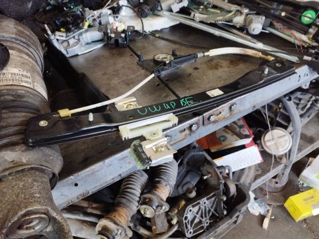 bontott VW UP Bal első Ablakemelő Szerkezet (Elektromos)