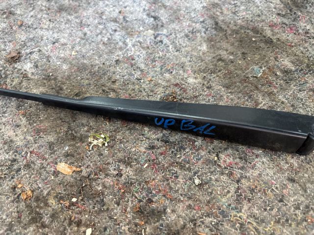 bontott VW UP Bal első Ablaktörlő Kar