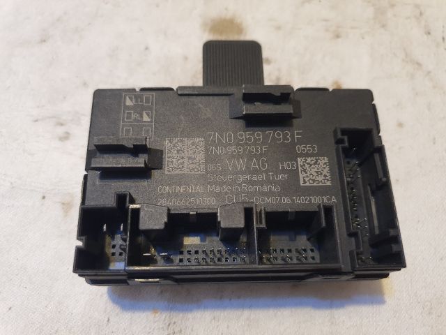 bontott VW UP Bal első Ajtó Vezérlőegység