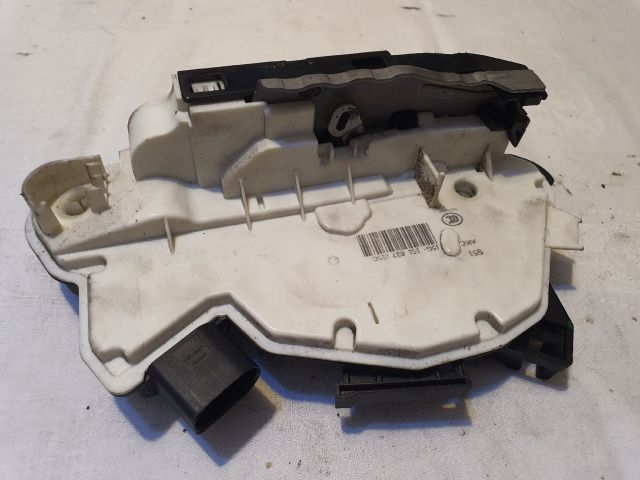 bontott VW UP Bal első Ajtózár