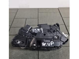 bontott VW UP Bal első Ajtózár