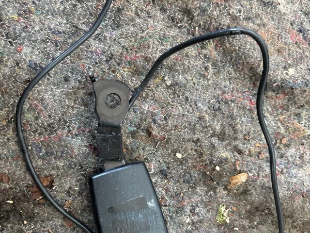 bontott VW UP Bal első Biztonsági Öv Csat