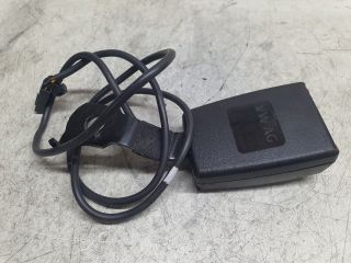 bontott VW UP Bal első Biztonsági Öv Csat