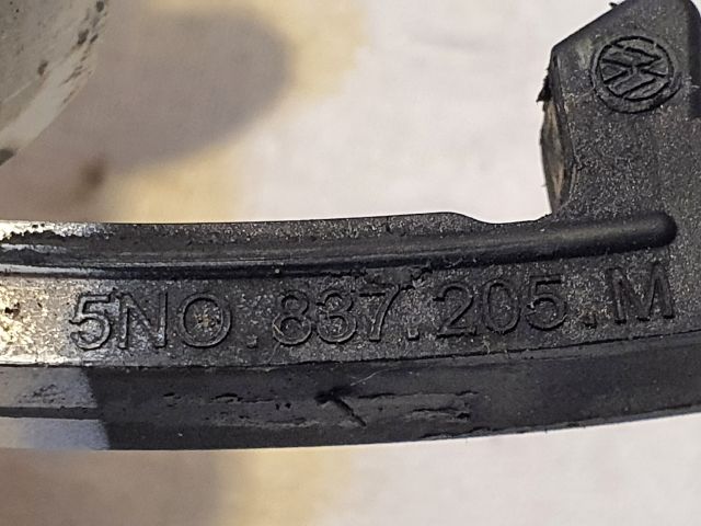 bontott VW UP Bal első Külső Kilincs