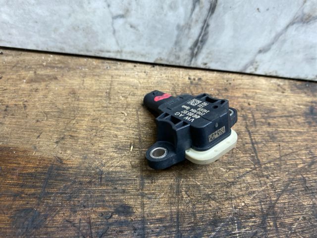 bontott VW UP Bal első Oldal Ütközés Érzékelő