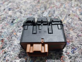 bontott VW UP Bal első Ülésfűtés Kapcsoló