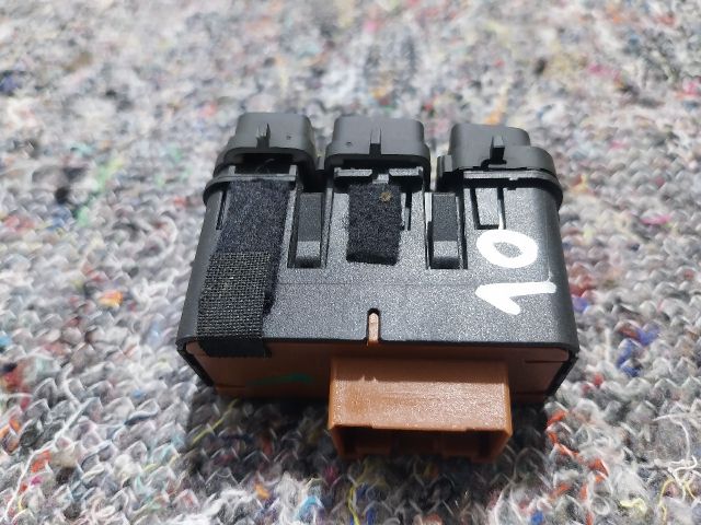 bontott VW UP Bal első Ülésfűtés Kapcsoló