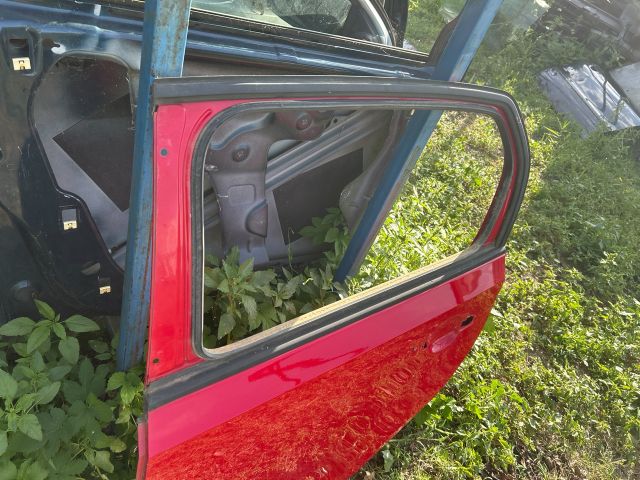 bontott VW UP Bal hátsó Ajtó (Üres lemez)