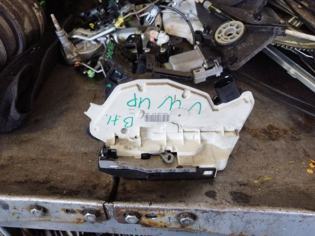 bontott VW UP Bal hátsó Ajtózár