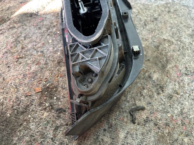 bontott VW UP Bal Hátsó Lámpa