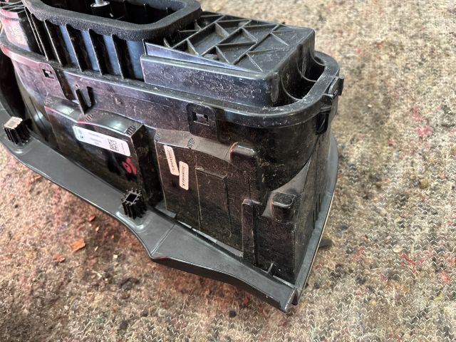 bontott VW UP Bal Hátsó Lámpa