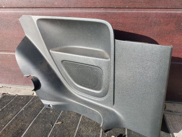 bontott VW UP Bal hátsó Ülés melletti Kárpit