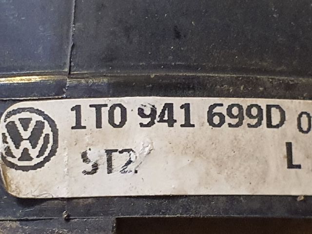 bontott VW UP Bal Ködfényszóró