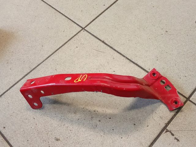 bontott VW UP Bal Sárvédő Oldaltartó