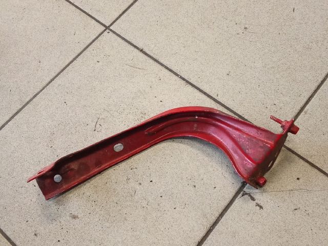 bontott VW UP Bal Sárvédő Oldaltartó