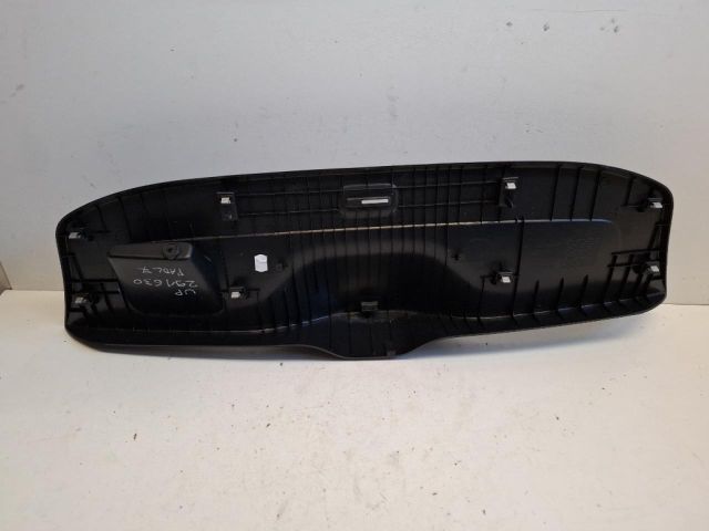 bontott VW UP Csomagtérajtó Burkolat Alsó