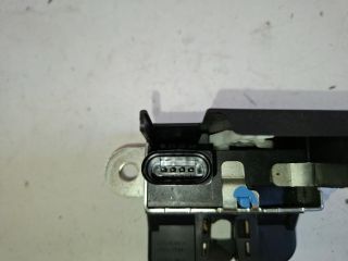 bontott VW UP Csomagtérajtó Zárszerkezet