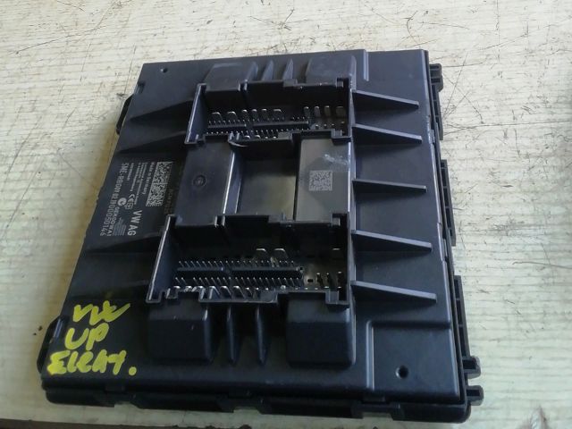 bontott VW UP Komfort Elektronika