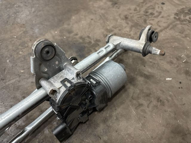 bontott VW UP Első Ablaktörlő Motor