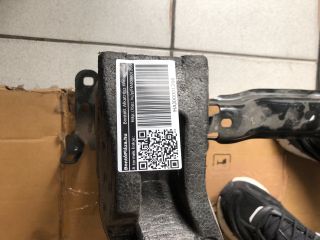 bontott VW UP Első Lökhárító Merevítő (Fém)