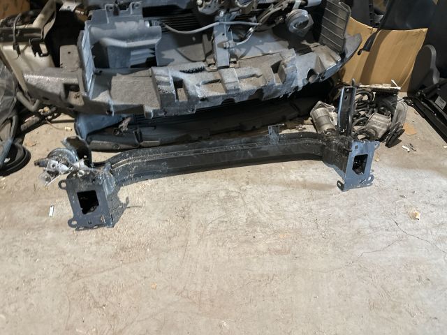 bontott VW UP Első Lökhárító Merevítő (Fém)