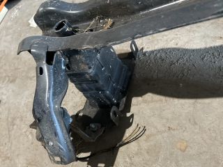 bontott VW UP Első Lökhárító Merevítő (Fém)