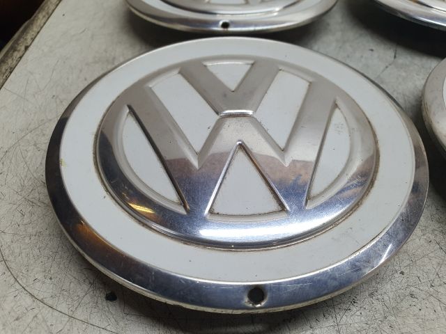 bontott VW UP Felniközép (1 db)