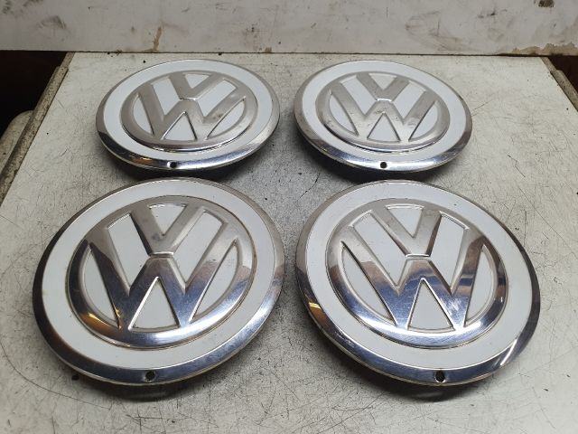 bontott VW UP Felniközép Szett