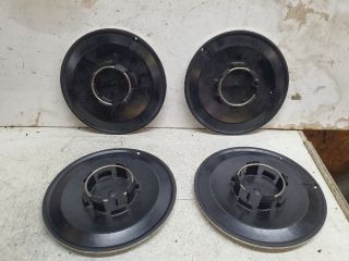 bontott VW UP Felniközép Szett