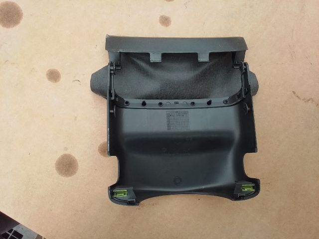 bontott VW UP Felső Kormányoszlop Burkolat