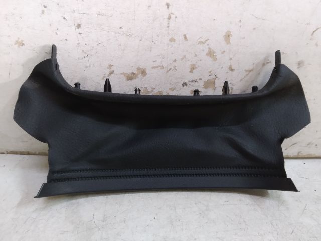 bontott VW UP Felső Kormányoszlop Burkolat