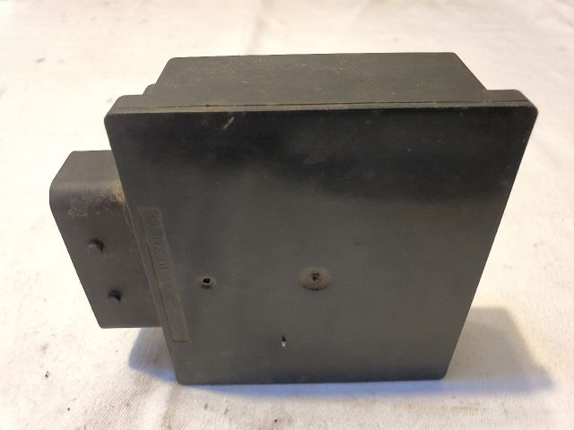 bontott VW UP Feszültségszabályzó