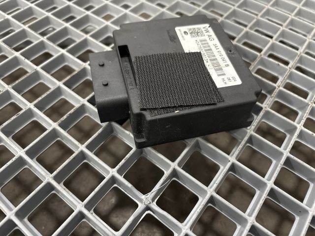 bontott VW UP Feszültségszabályzó