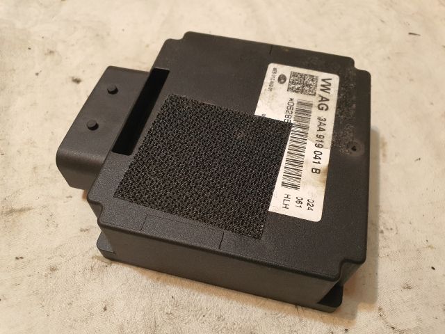 bontott VW UP Feszültségszabályzó