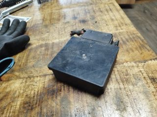 bontott VW UP Feszültségszabályzó