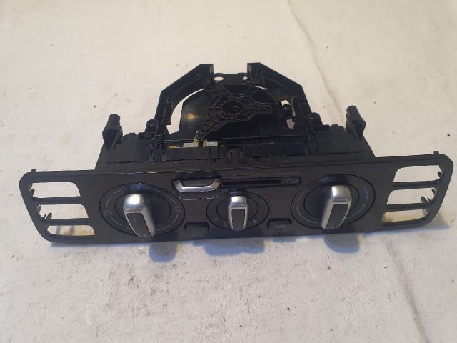 bontott VW UP Fűtéskapcsoló (manuális klímás)